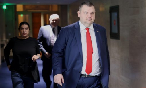 Пеевски: Терзиев се провали, пълна некадърност на пуделите!