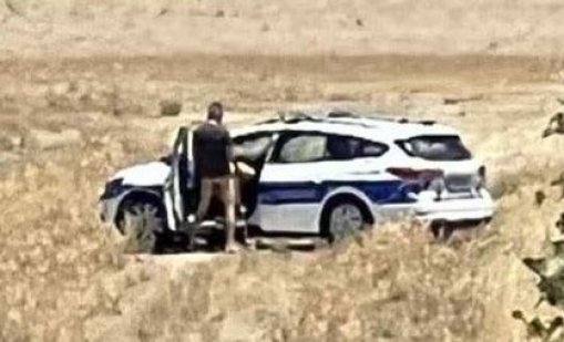 Заснеха двама полицаи да правят секс в патрулка в Кипър ВИДЕО 18+