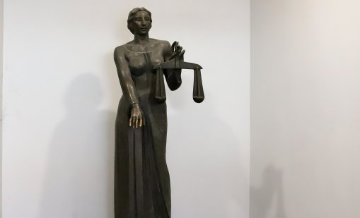 Съдия е осъден условно за получени подкупи от 10 000 лева