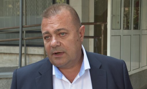 Двама криминално проявени мъже са задържани в „Елените” с голяма сума пари