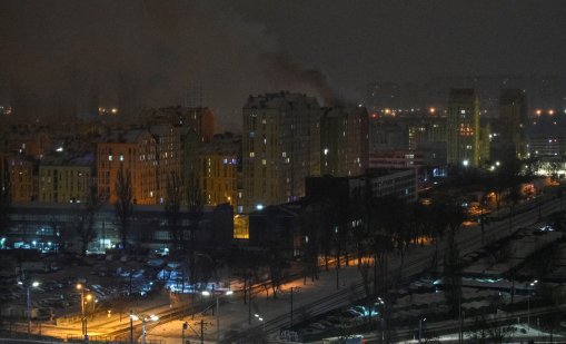 Русия атакува Киев с дронове, поне две жертви СНИМКИ