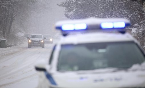 Аварирал ТИР затвори пътя Мездра - Ботевград