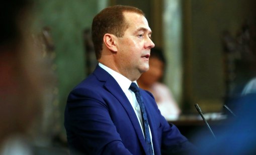 Медведев: Прекратяването на конфликта в Украйна ще доведе до смъртта на режима в Киев