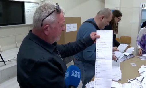 Гласуването в Турция: Х извън полето и надписи в бюлетините