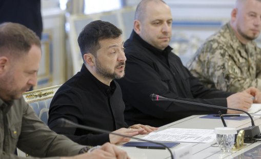 Зеленски: Украйна спира настъплението на руските войски в Сумската област