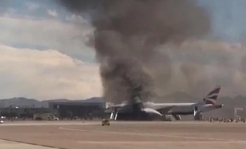 Горящ самолет със 159 души на борда кацна аварийно в Лас Вегас