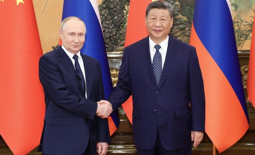 Безпрецедентно ниво на двустранните отношения: Путин пристига на посещение в Пекин
