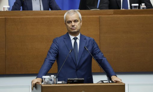 Костадинов: България трябва да избере собствения си интерес