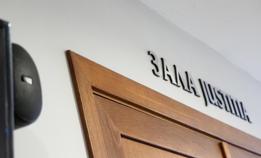 Оставиха в ареста литовката, намушкала четирима във Варна