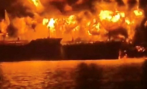 Шест кораба под атака в Персийския залив и Ормузкия проток