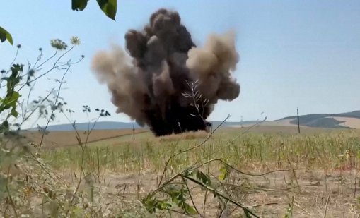 Пилотите на военни дронове в Украйна минават през смъртоносния тест "Killhouse"