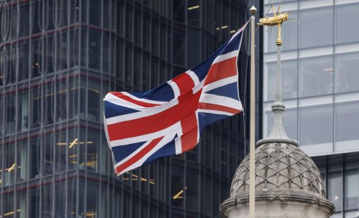 Великобритания изпраща отбранително оборудване и експерти на Белгия