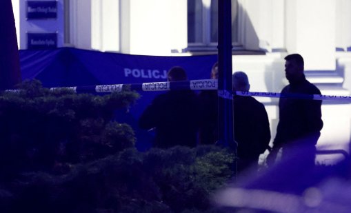 Студент обезглави с брадва жена във Варшавския университет