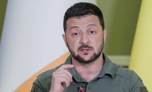 Зеленски изключи изтегляне на украинските войски от Донбас