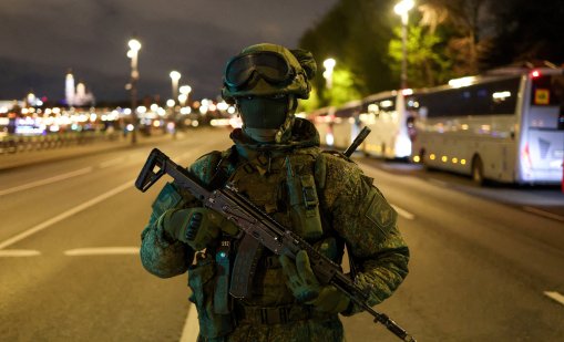 Русия изпитва &bdquo;ракетна суша&ldquo;, докато Путин укрепва защитата на Москва
