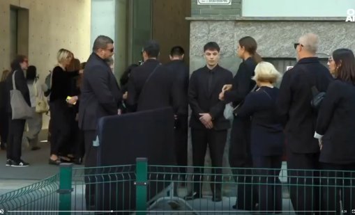 Хиляди почетоха краля на модата Джорджо Армани