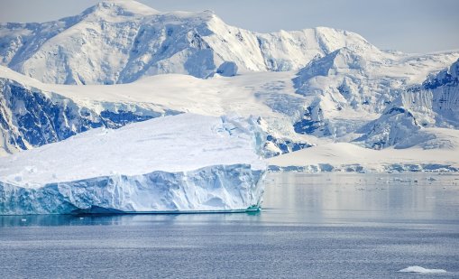 Русия изстрелва метеорологични спътници над Арктика, които могат да послужат и на военните ѝ