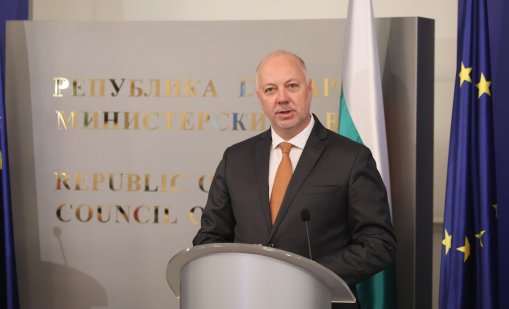 Желязков увери: Няма пряка опасност за страната ни от конфликта в Близкия изток 