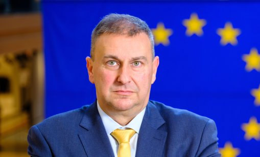 Емил Радев: Разумно е ГЕРБ да не издига свой кандидат за президент