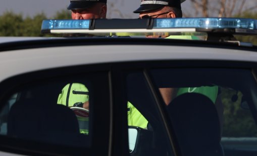 Арестуваха 11 души за поставяне на свински глави пред джамии във Франция
