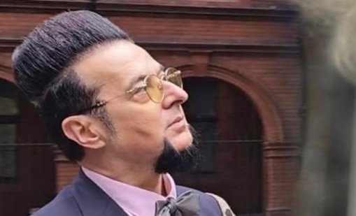 Евгени Минчев за Великден: Сурогатна религия, ламинирани иконки и пиршества в Гърция