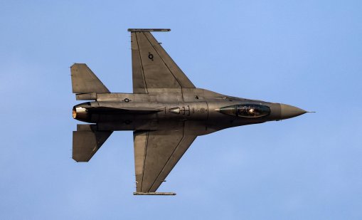 Украйна разработва нова бойна тактика за изтребителите F-16