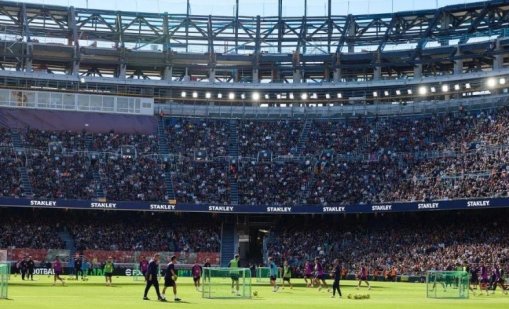 Барселона се завръща на "Камп Ноу" този месец