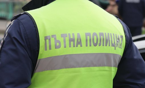 Километрично задръстване заради аварирал камион в тунел &bdquo;Витиня&ldquo; на АМ &bdquo;Хемус&ldquo;