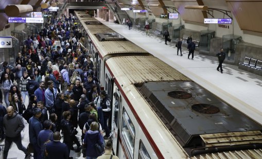 Ескалаторите на метростанция "Сердика" 2 не работят от седмици