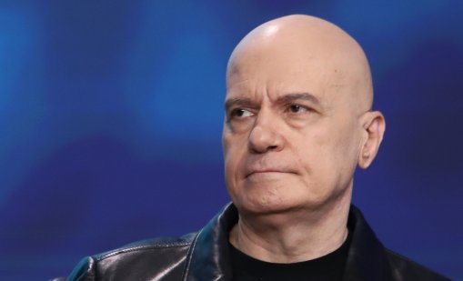 Слави контрира Борисов: Със сигурност не е чел законопроекта за личните данни 