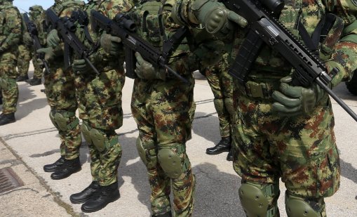 Сърбия преустановява износа на оръжие и военна техника