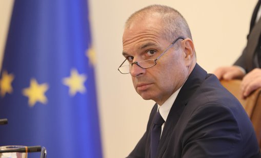 Караджов: Приемането на еврото ще повиши доверието към България