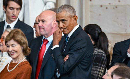 Тръмп обвини Обама, че издал секретена информация за извънземни