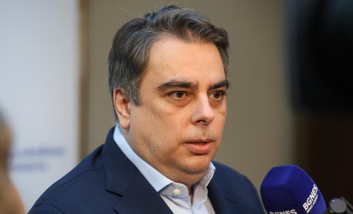 Асен Василев: Бюджетът е изключително лош, вървим към протести