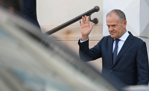 Полша завива още по-надясно, а това тревожи Брюксел и Киев