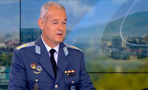 Командирът на ВВС: Две ескадрили изтребители покриват нужните за отбрана на страната ни