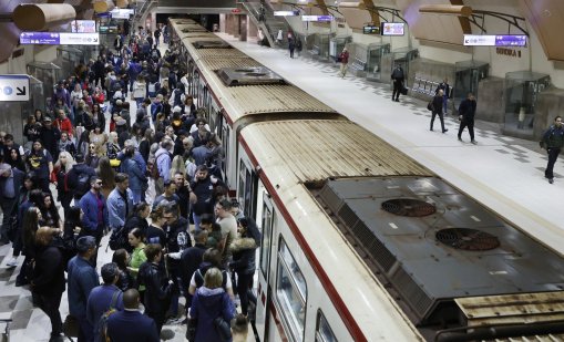 Над 30 000 души са се возили в метрото от 13:00 до 14:00 днес