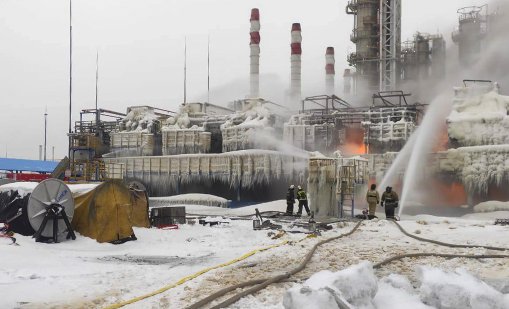 Пожар избухна на руското пристанище Уст Луга след нападение с дронове