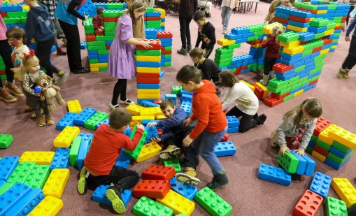 УНИЦЕФ: 1/3 от децата в Украйна остават разселени вече четири години