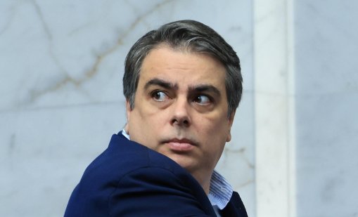 Василев: Йотова стана говорител на Радев, цената ще платим всички