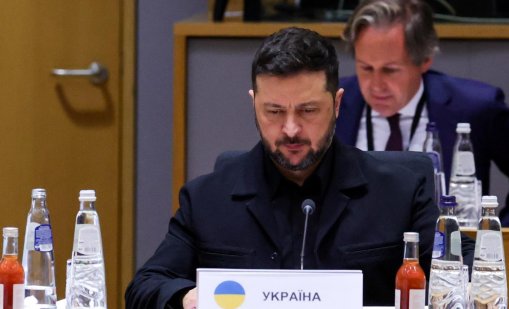 Зеленски: Украйна няма да отстъпи нито една от териториите си