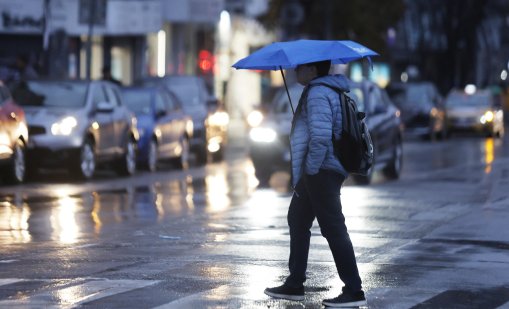 Времето утре: Облачно, с краткотрайни валежи