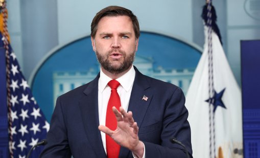 Джей Ди Ванс все още не мисли за президентските номинации през 2028 г.