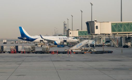 Иран атакува и нанесе щети на международното летище на Кувейт