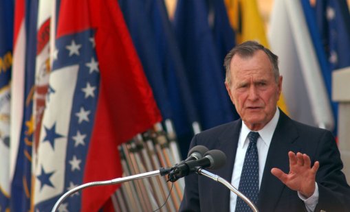 Джордж Х. У. Буш e знаел, че извънземно е влязло в контакт с хора във военна база в Мексико 