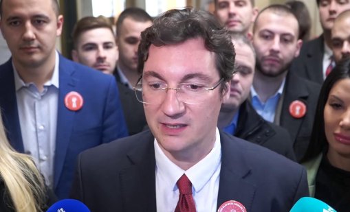 Крум Зарков повежда листата в Бургас 