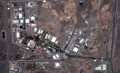 Иран: Ударен е ядреният комплекс &bdquo;Натанз&rdquo;, няма изтичане на радиация