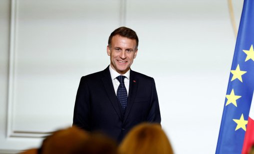 Франция може да е следващата, която ще забрани социалните мрежи за деца