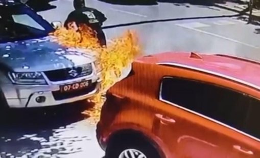 Мъжът, запалил колите на българското посолство в Скопие, отива на съд