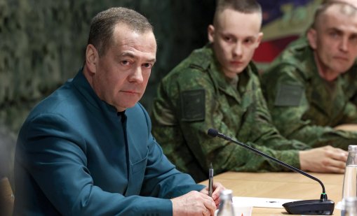 Медведев: Русия отвърна жестоко след удара на Украйна в Луганск